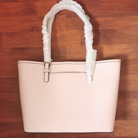 🎈SOLD🎈NWT Michael Kors Medium Jet Set Tote - Picture 2 of 8